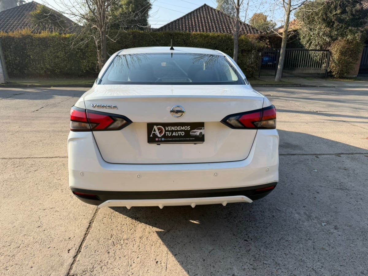 2022 Nissan VERSA CVT 1,6 AUT Blanco - Miniatura 6