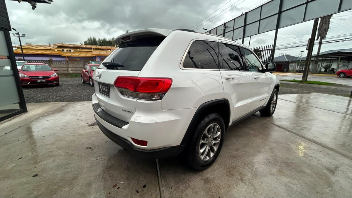2015 Jeep GRAND CHEROKEE LAREDO 3,6 4X4 AUT Blanco - Miniatura 6