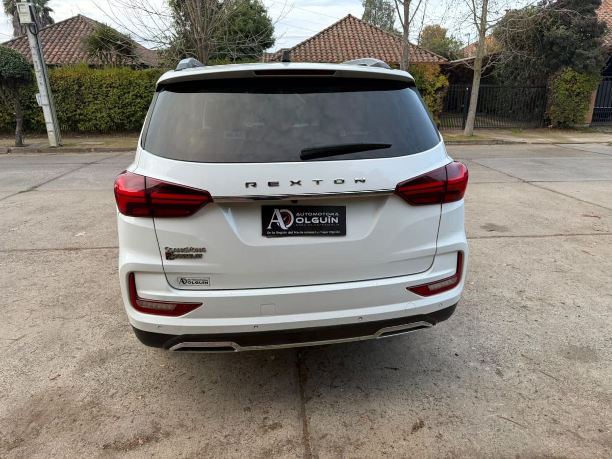 2023 SsangYong NEW REXTON GLX TD 2.2 AUT Blanco - Miniatura 6