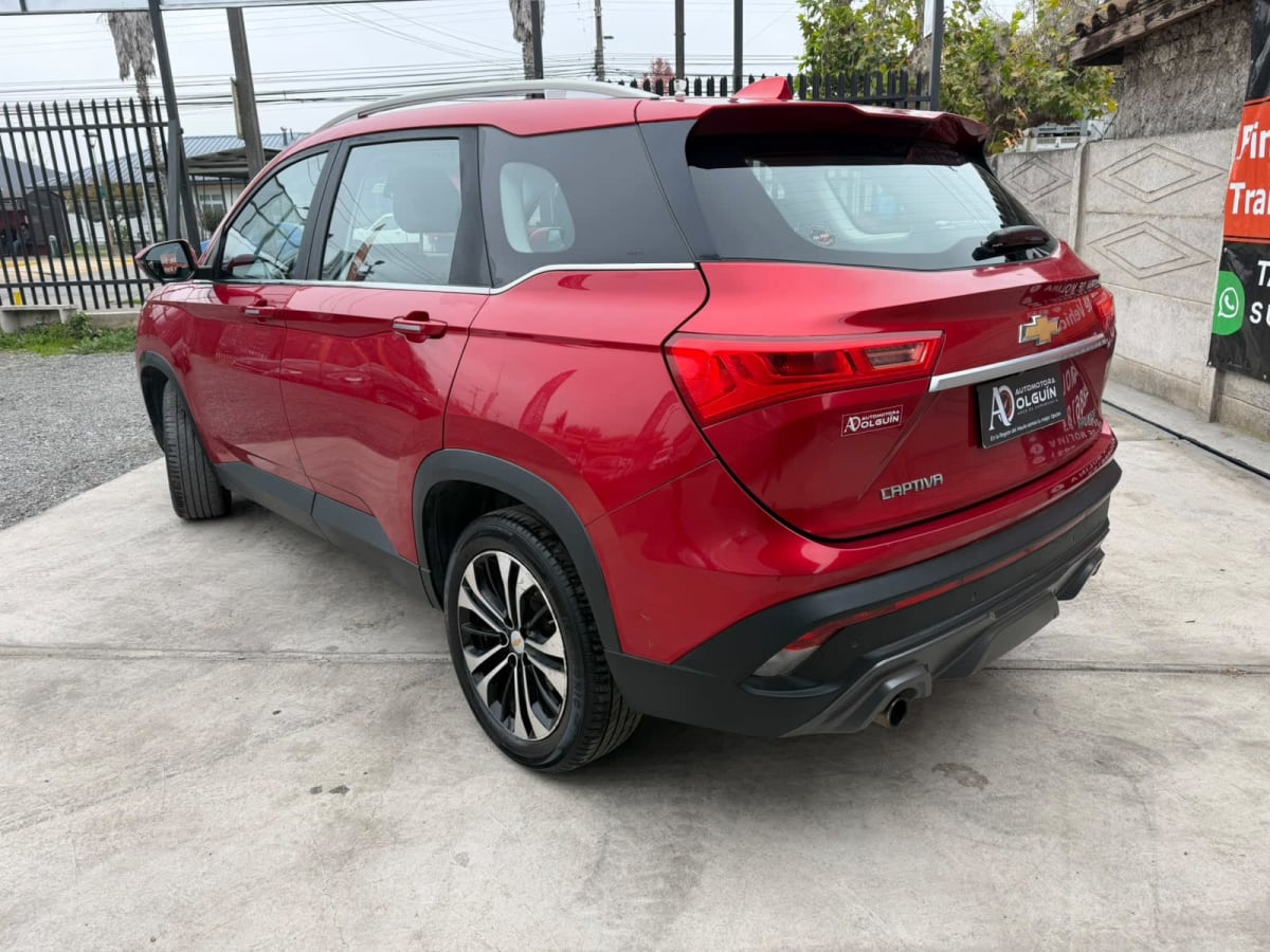 2022 Chevrolet CAPTIVA 1.5T PREMIER AUT Rojo - Miniatura 3