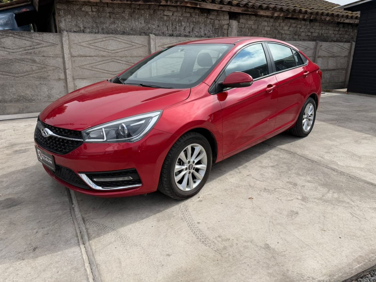2023 Chery ARRIZO 5 GLS 1,5 MT Rojo - Miniatura 3