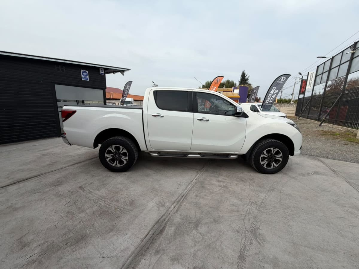 2018 Mazda BT-50 DCAB SDX 4X4 3,2 AUT Blanco - Miniatura 8