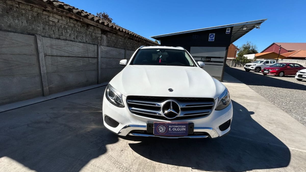 2019 Mercedes-Benz GLC 220D GLC Blanco - Miniatura 4