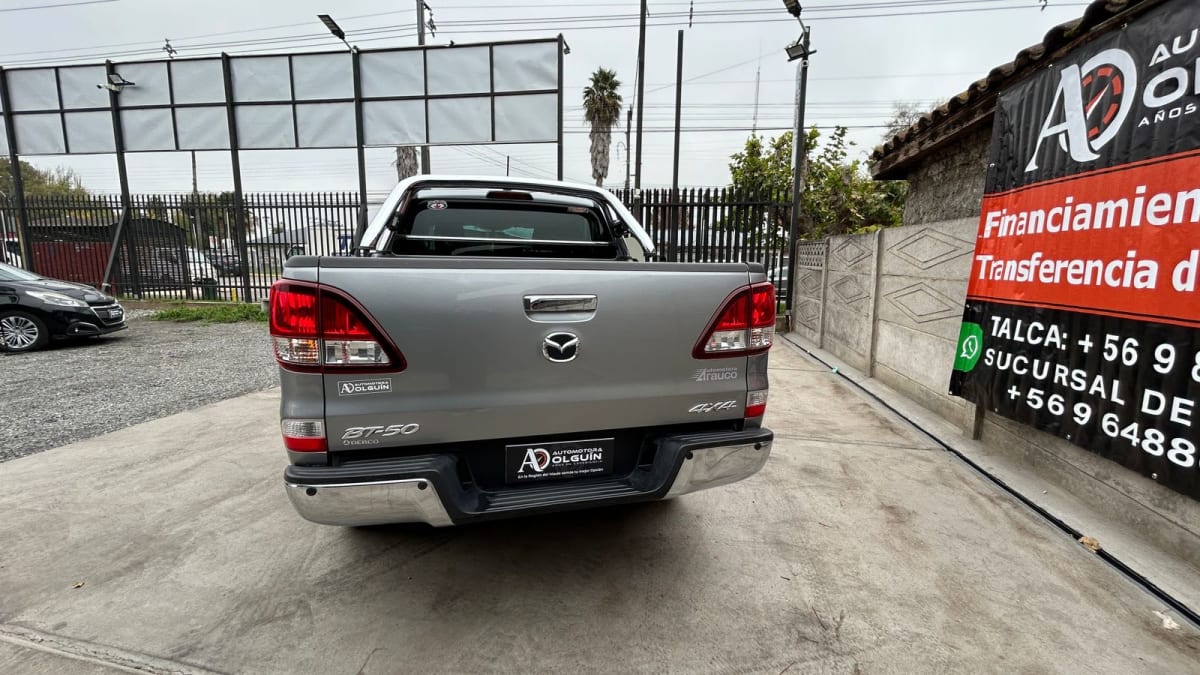 2021 Mazda BT-50 2,2 4X4 MT6 Gris - Miniatura 5
