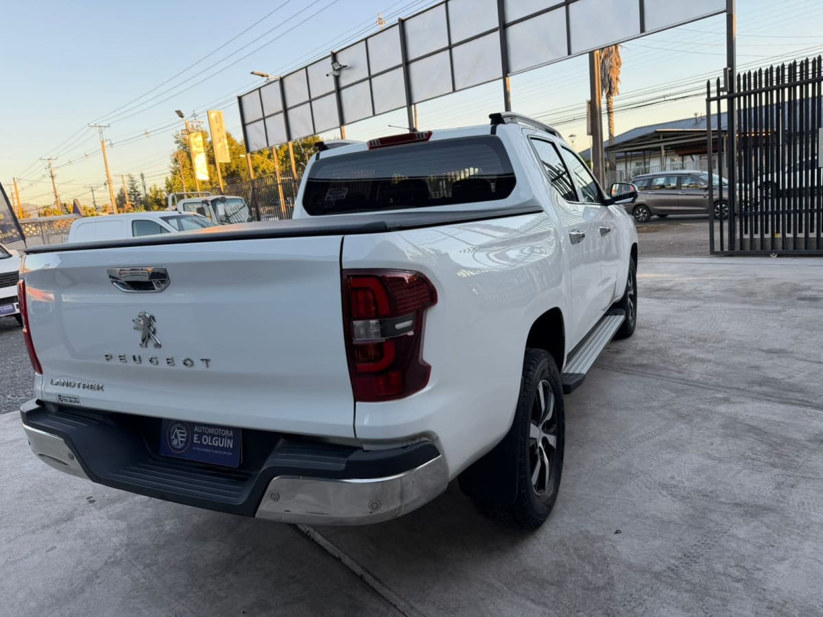 2022 Peugeot Landtrek Action 4 HDI 150 HP – 4x4 Blanco - Miniatura 7