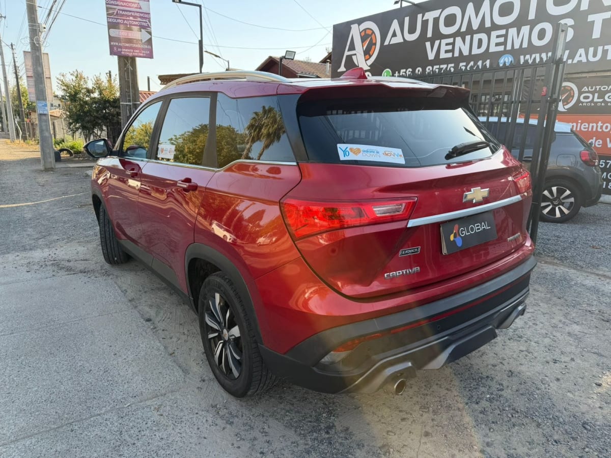 2021 Chevrolet 1.5T PREMIER FWD CVT AT 5P CAPTIVA Rojo - Miniatura 4