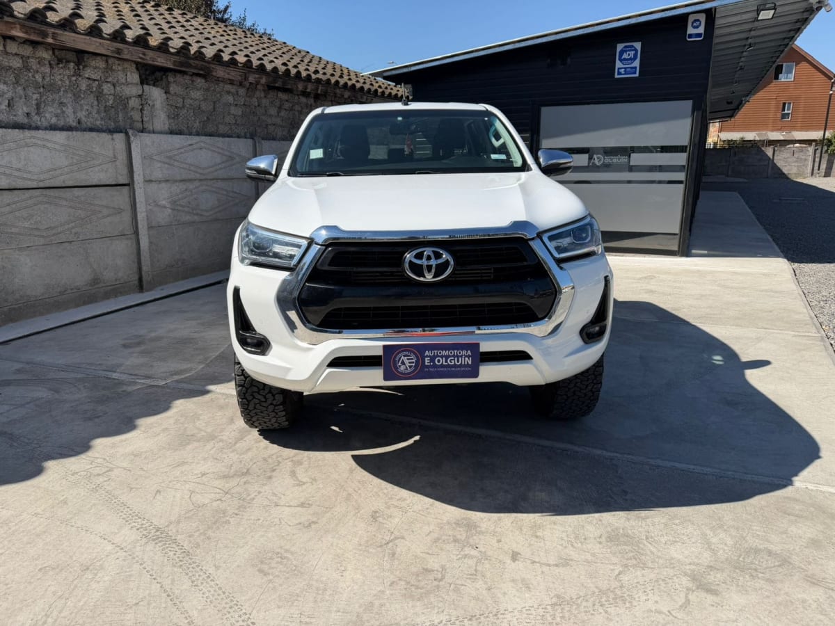2021 Toyota HILUX SR 2.8 DIESEL 4X4 AUTOMATICO Blanco - Miniatura 2