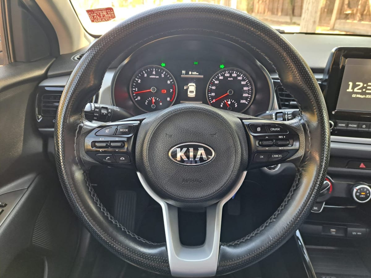 2022 Kia RIO 4 - Miniatura 3