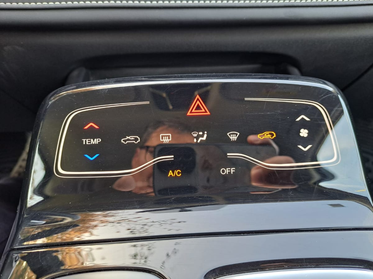 2024 JAC JS6 - Miniatura 8