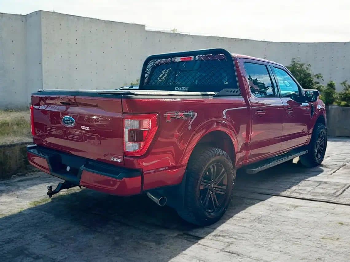 2022 Ford F-150 LARIAT Rojo - Miniatura 5