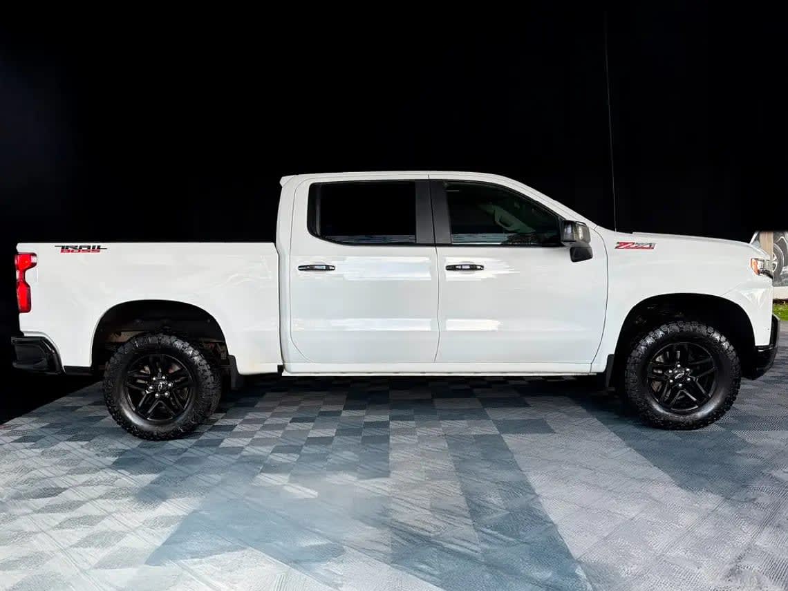 2019 Chevrolet SILVERADO TRAIL Blanco - Miniatura 4