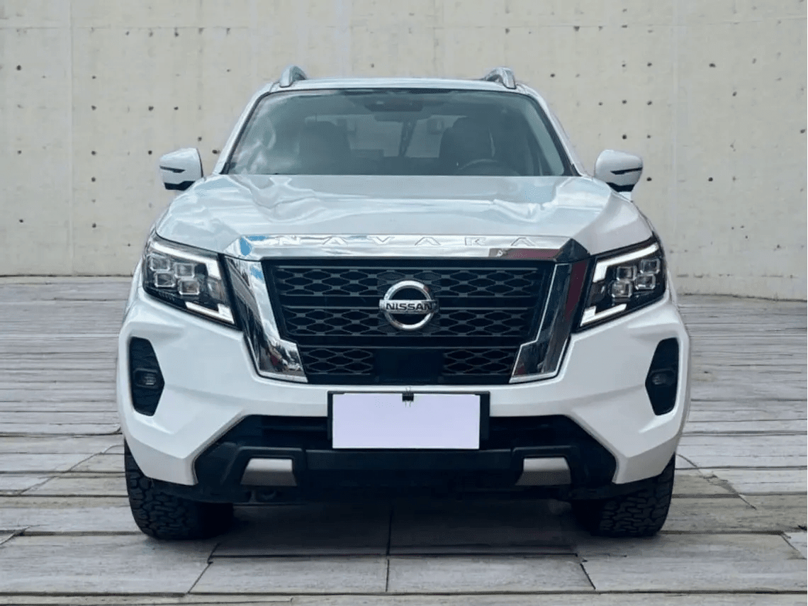 2022 Nissan NAVARA DCAB Blanco - Miniatura 4
