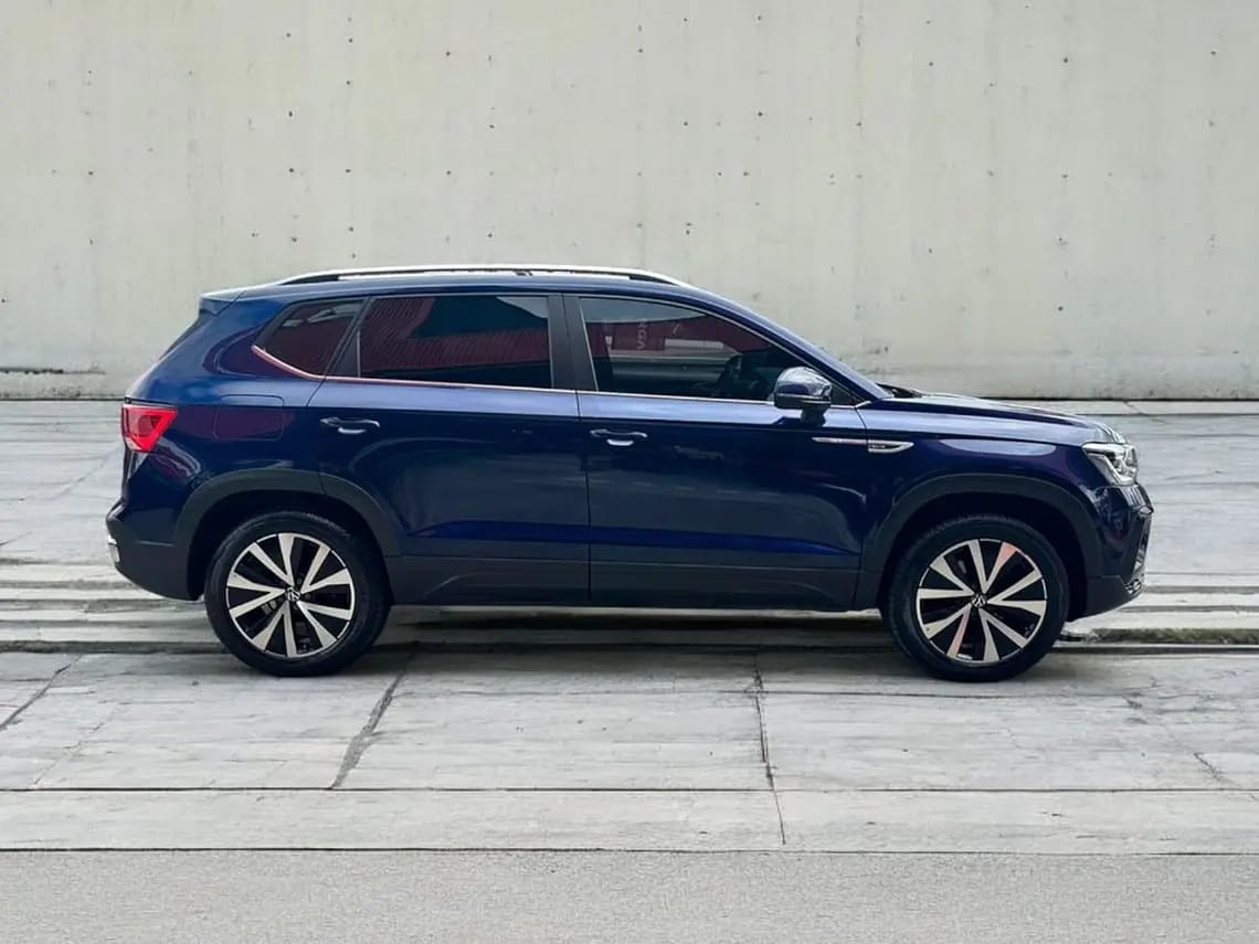 2023 Volkswagen TAOS TSI Azul - Miniatura 6