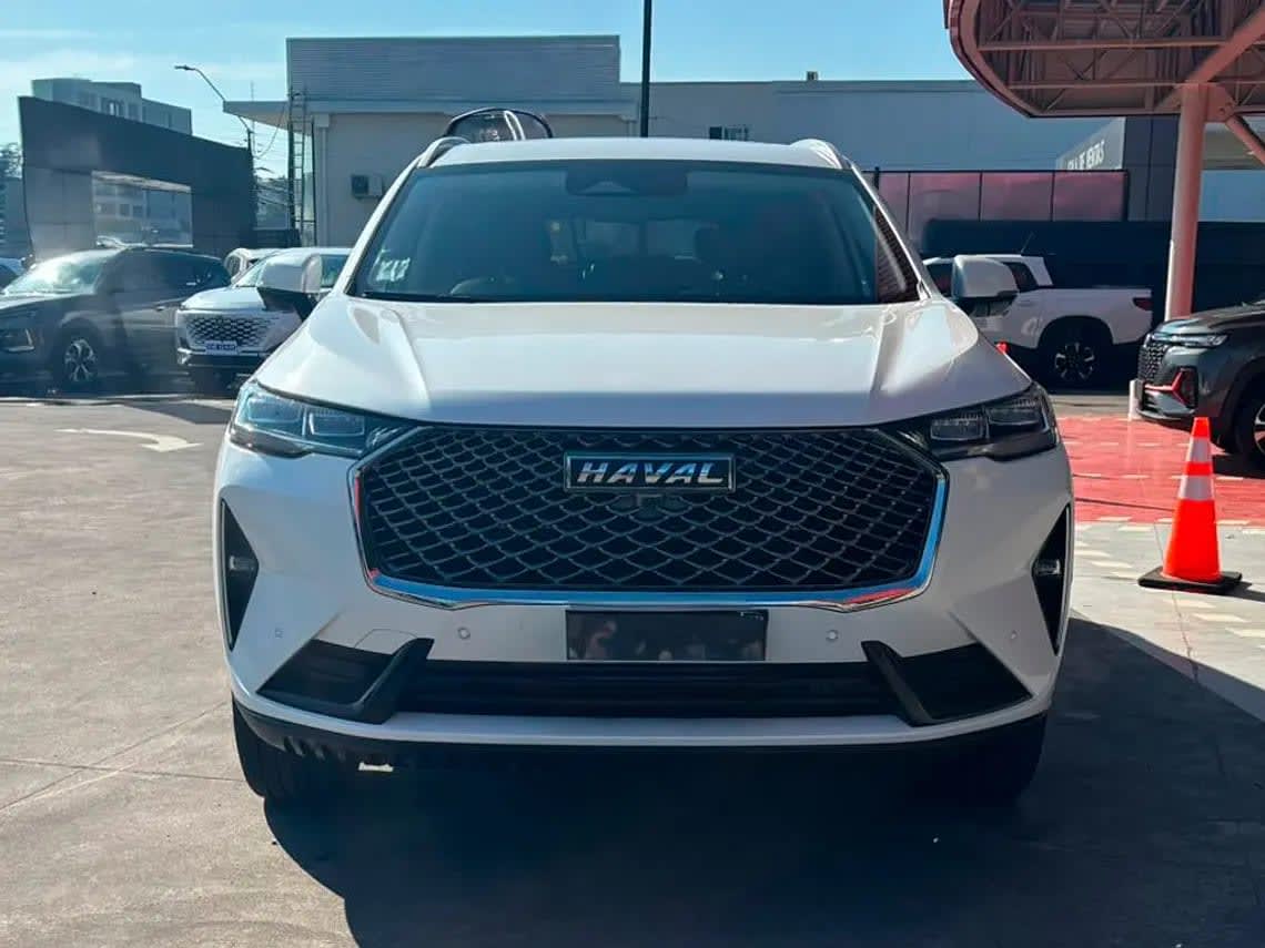 2023 Haval H6 DELUXE Blanco - Miniatura 3
