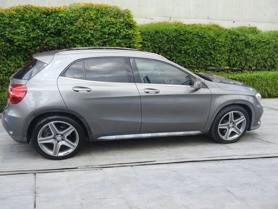 2014 Mercedes-Benz Gla 250 MERCEDES BENZ 2.0 Gris - Miniatura 6