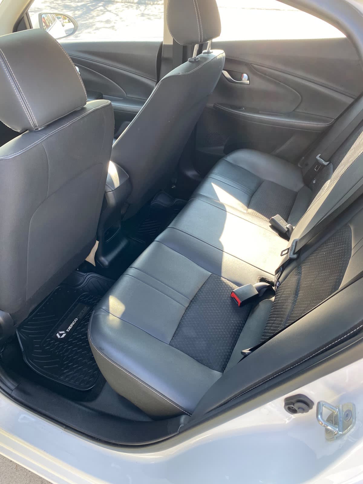 2023 Changan Alsvin Gris - Miniatura 10