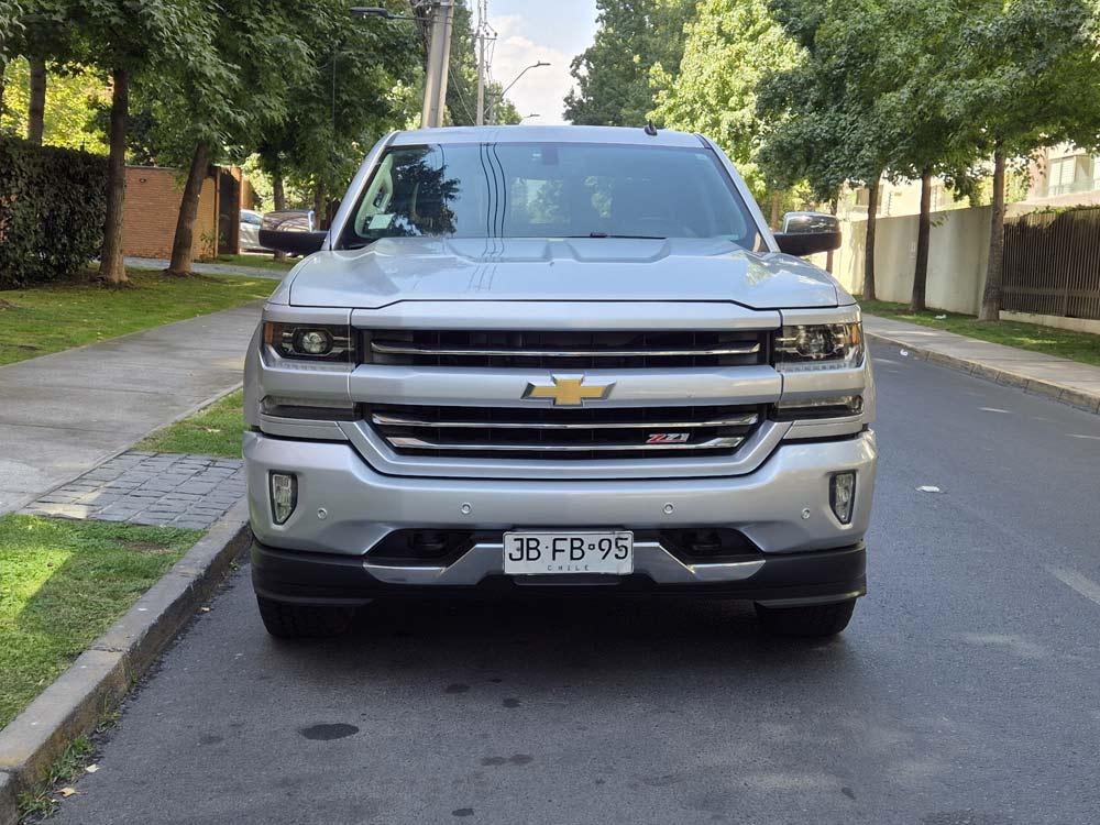 2016 Chevrolet Silverado LTZ - Miniatura 6