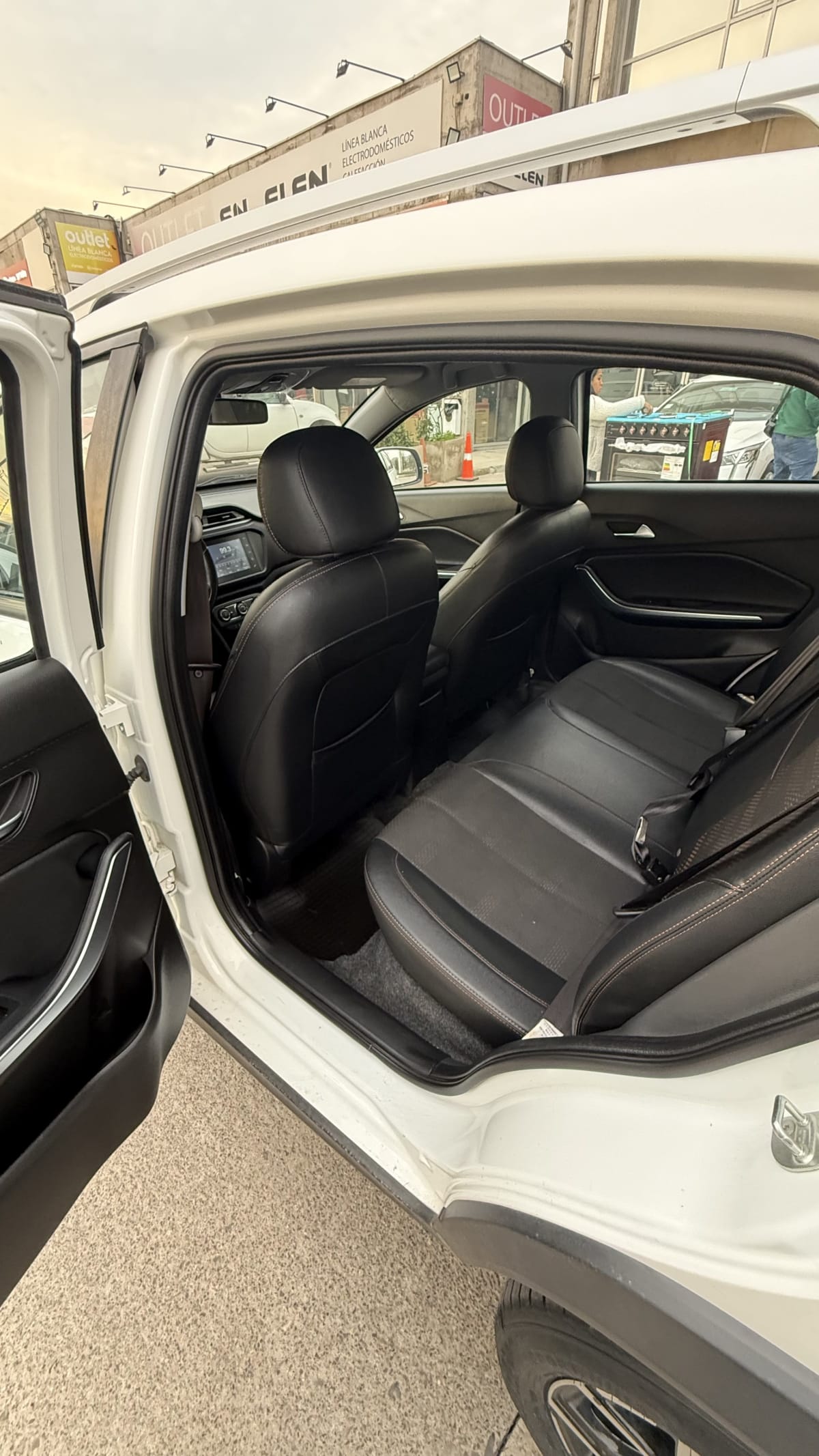 2022 Chery Tiggo 2 Blanco - Miniatura 9