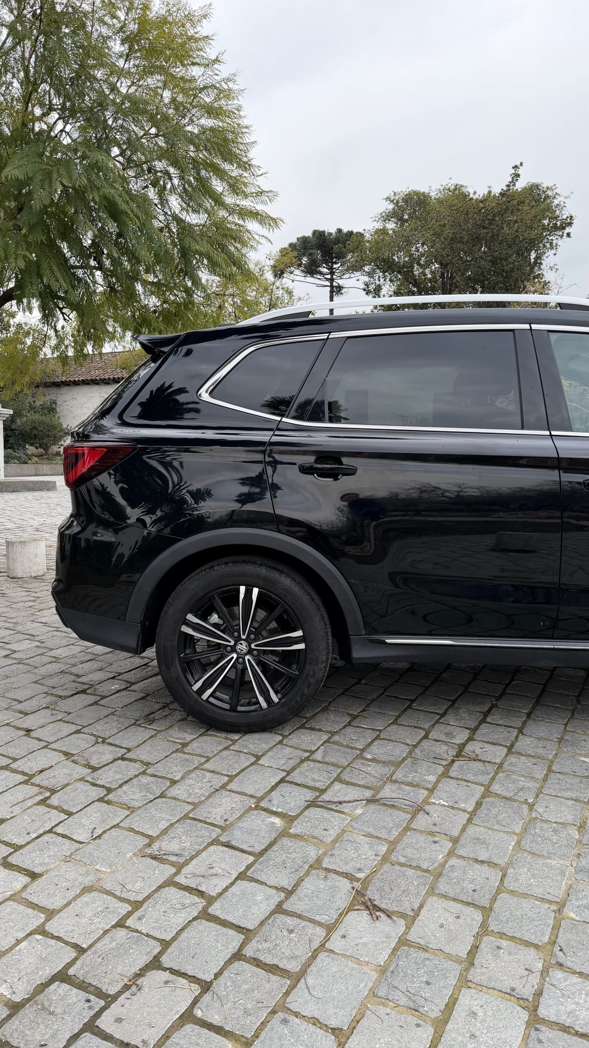 2024 MG RX5 1.5T Negro - Miniatura 6