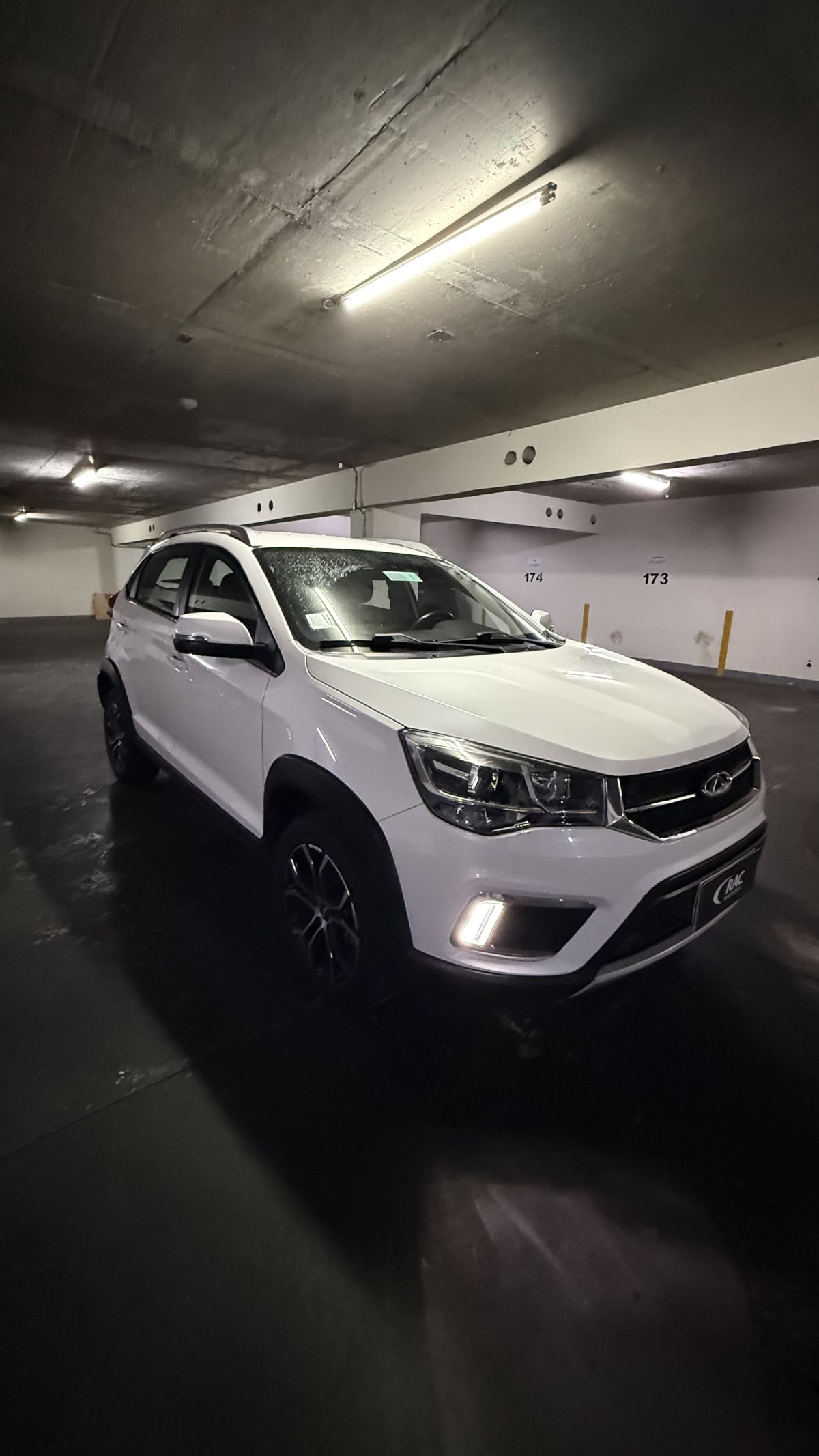 2022 Chery Tiggo 2 Blanco - Miniatura 3