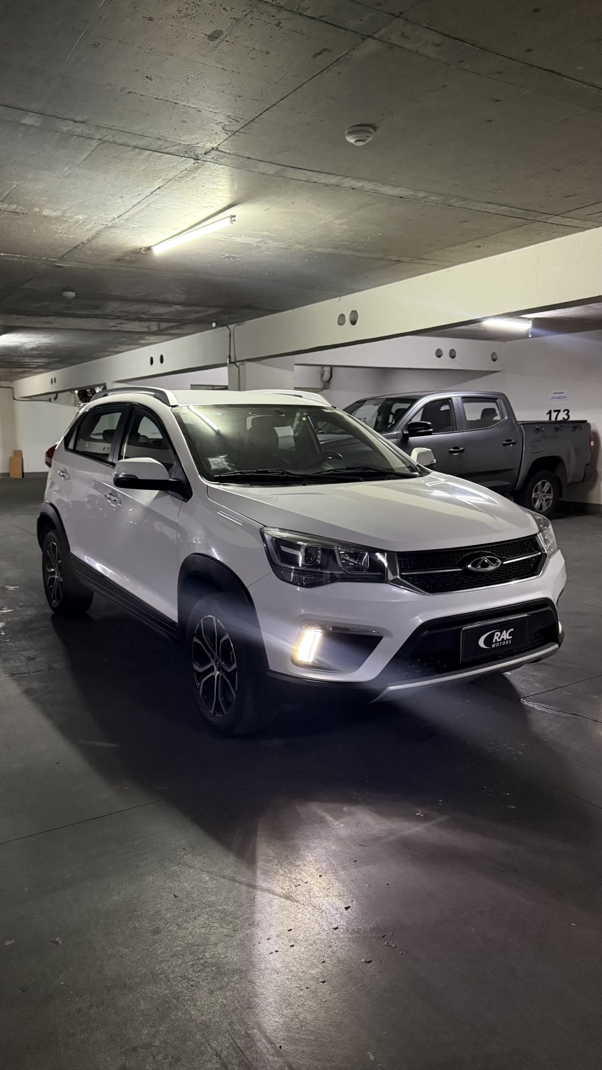 2022 Chery Tiggo 2 Blanco - Miniatura 3