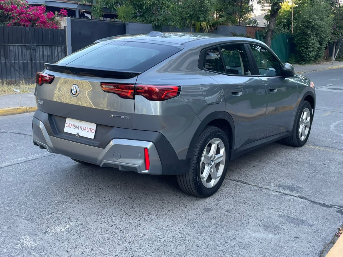 2025 BMW X2 2.0i - Miniatura 6