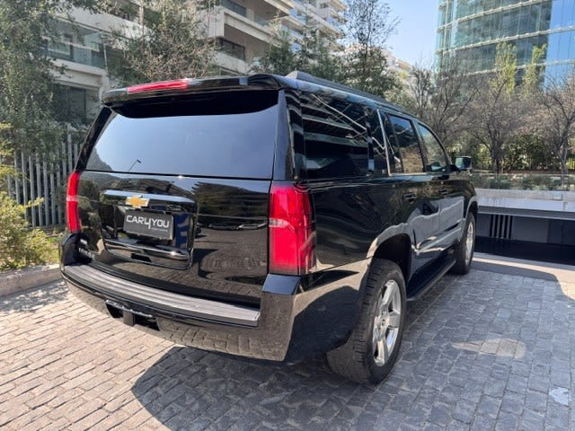 2018 Chevrolet TAHOE SOLO Negro - Miniatura 4