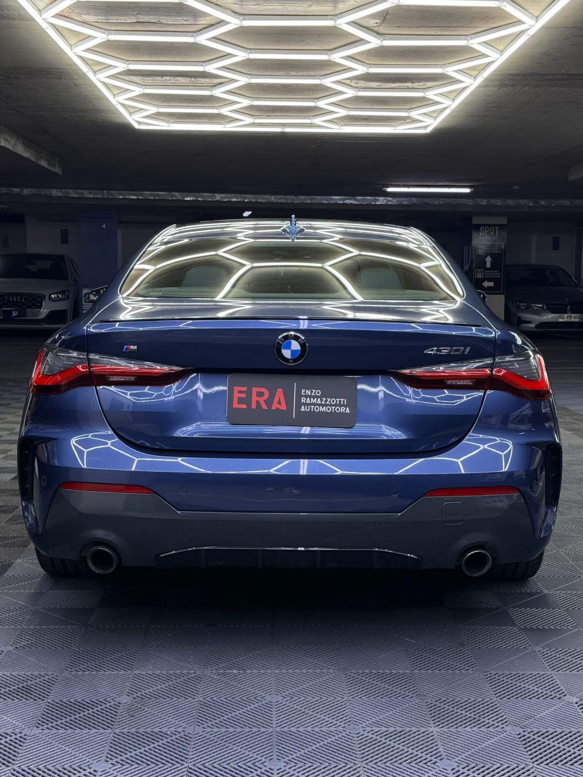 2022 BMW 430i Coupé Azul - Miniatura 8