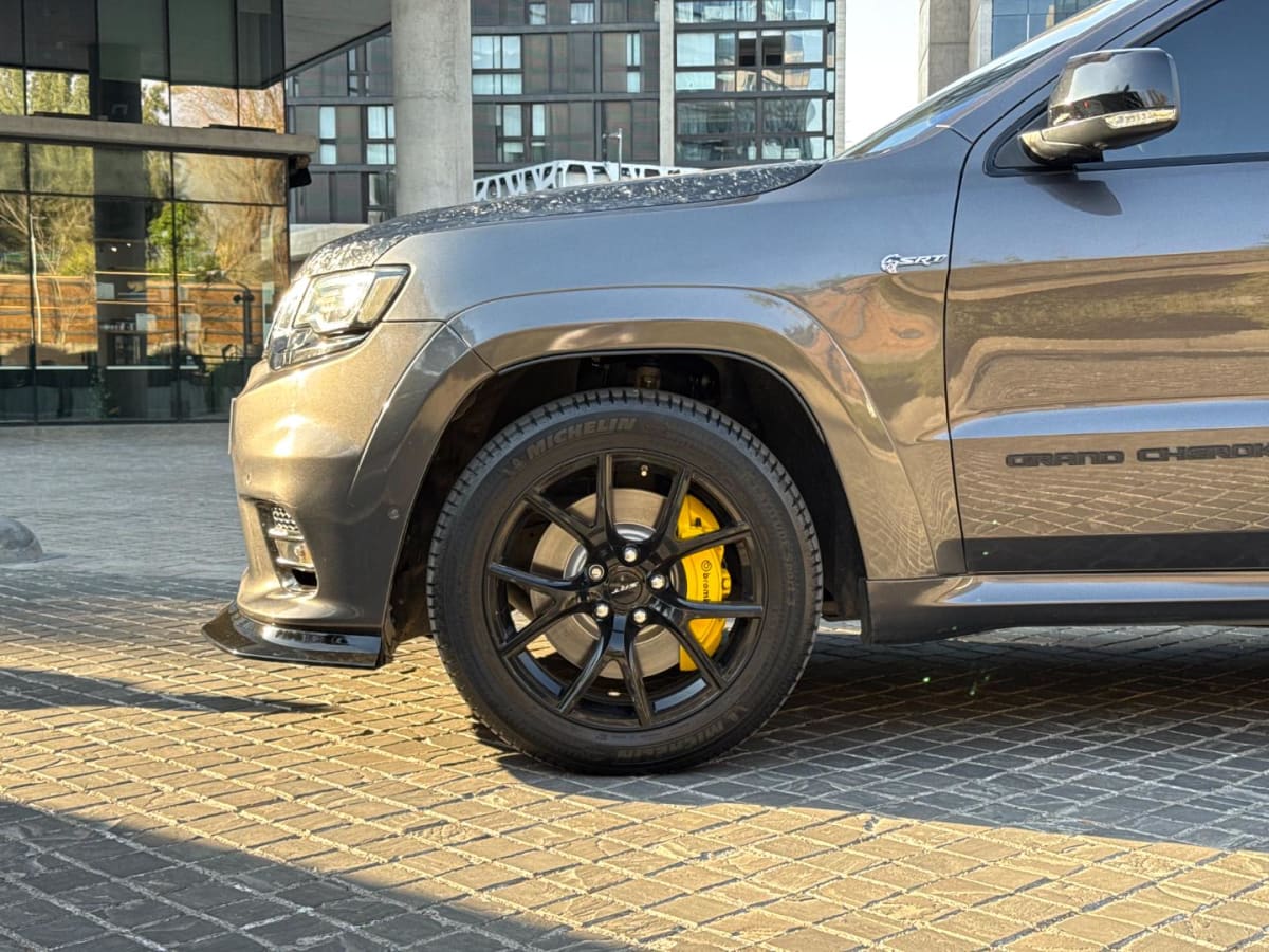 2019 Jeep GRAND CHEROKEE SRT🇺🇸 SRT Blanco - Miniatura 8