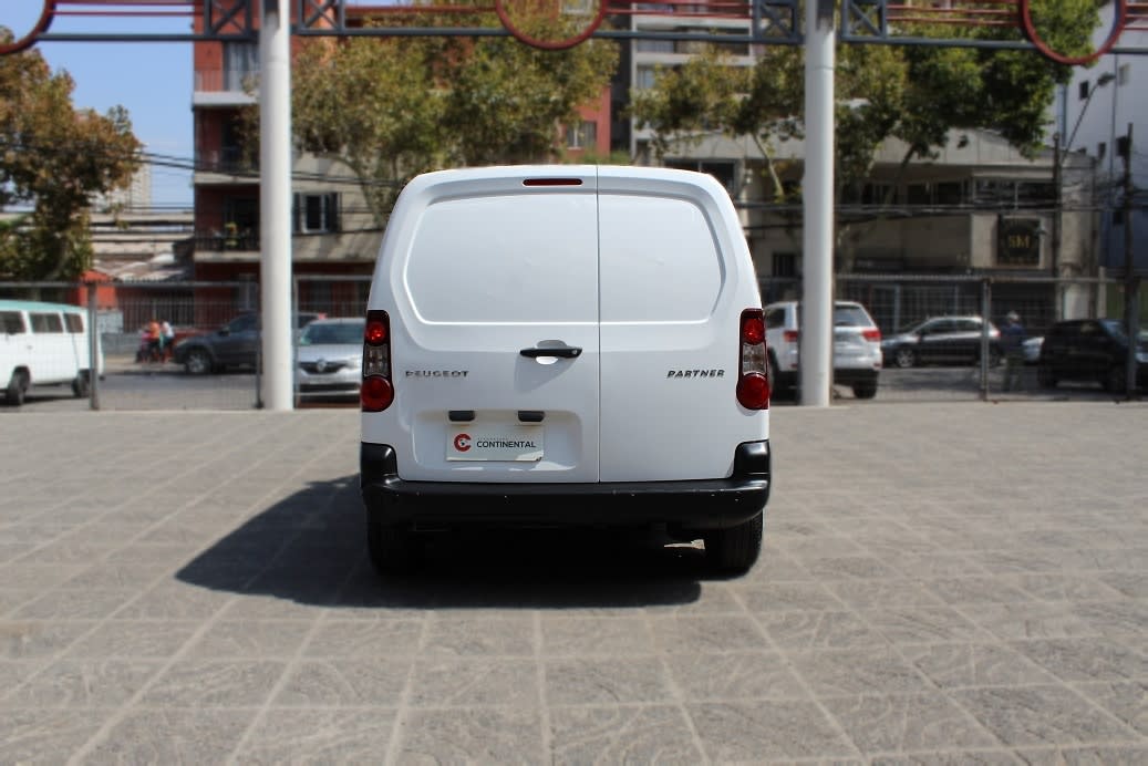 2017 Peugeot Partner HDI - Miniatura 7