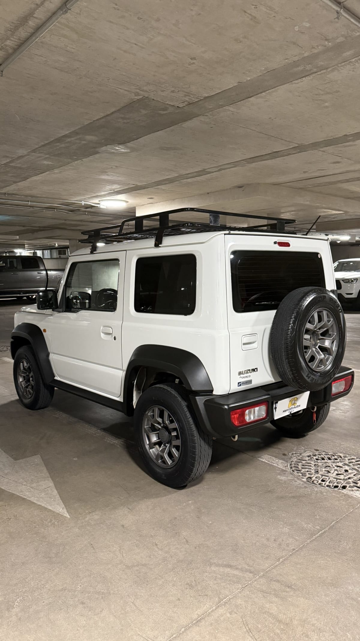 2023 Suzuki Jimny GLX - Miniatura 7