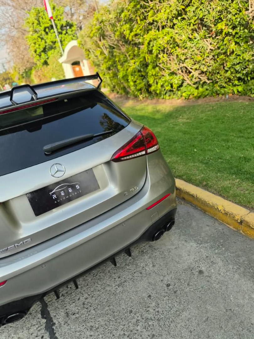 2021 Mercedes-Benz A 35 AMG Gris - Miniatura 9