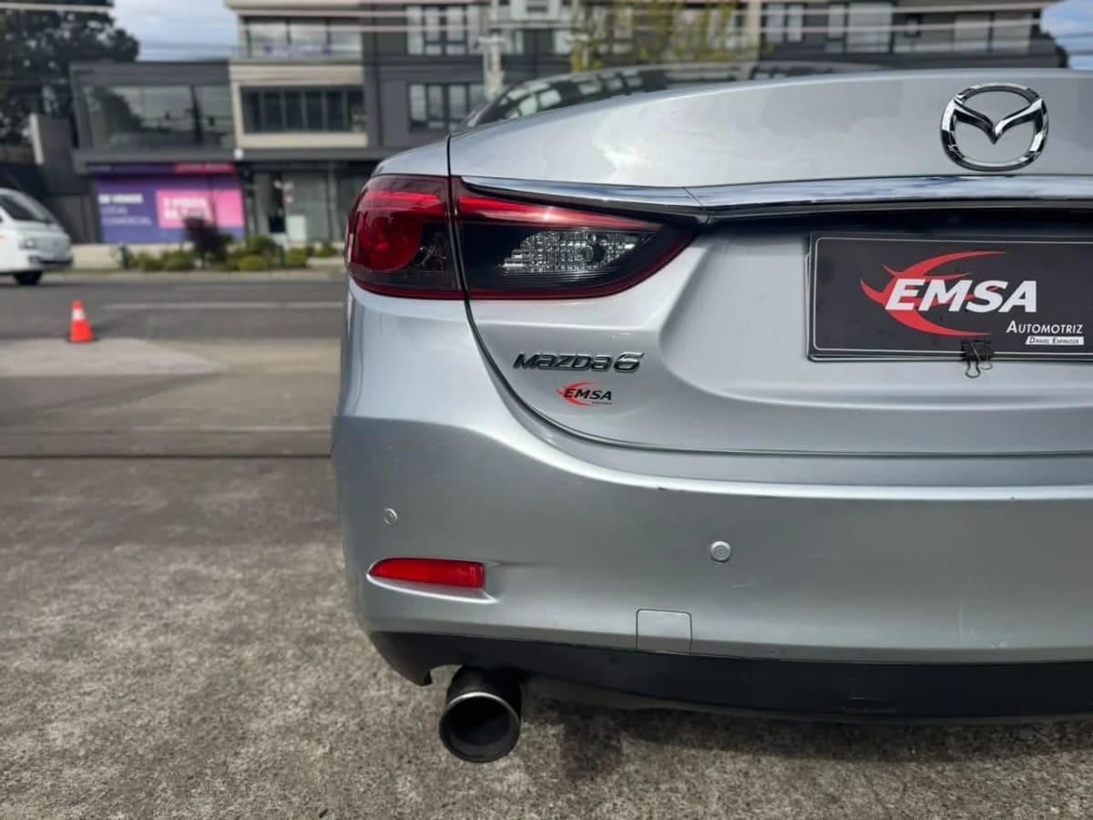 2018 Mazda 6 Sedán Plata - Miniatura 10