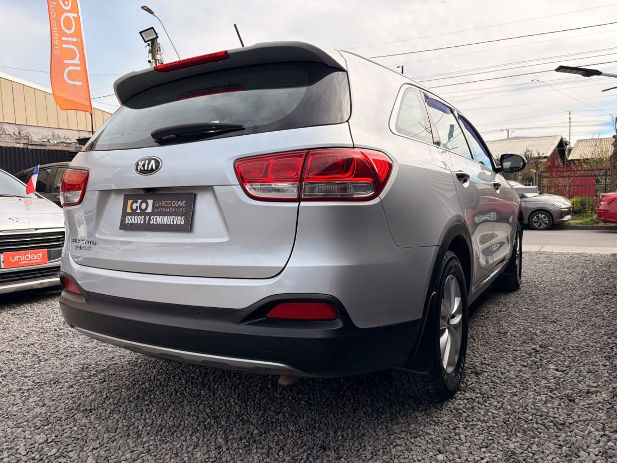 2017 KIA SORENTO MT Gris - Miniatura 8