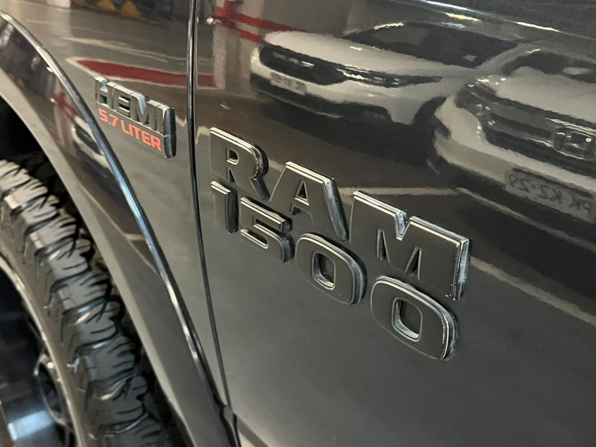 2018 Ram 1500 LARAMIE 5.7 AUT - Miniatura 8