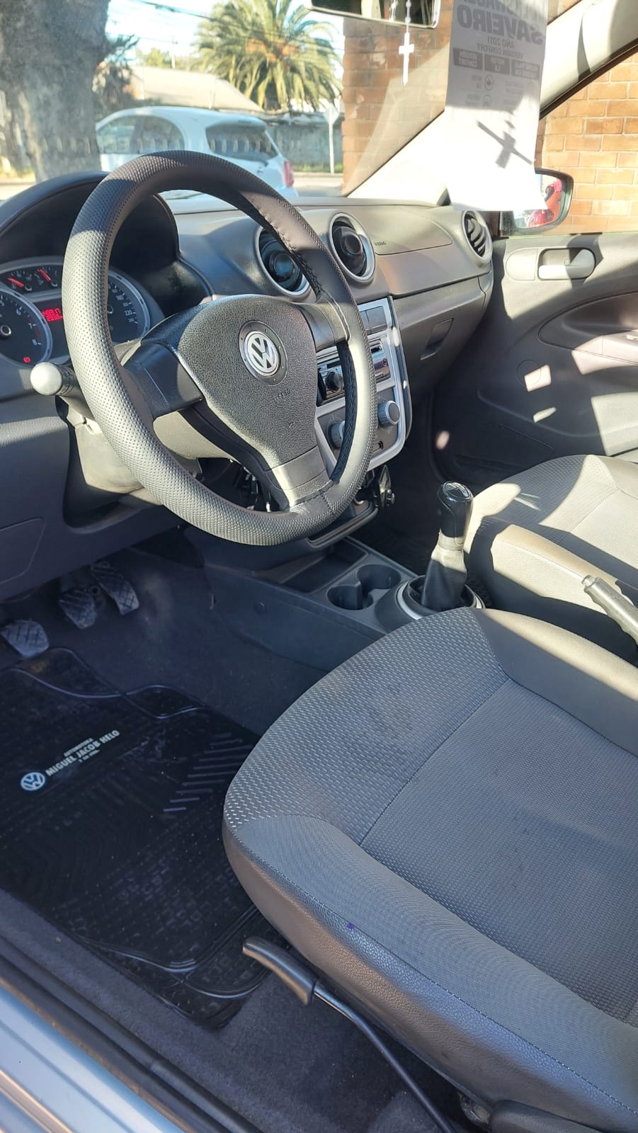 2011 Volkswagen Saveiro - Miniatura 8