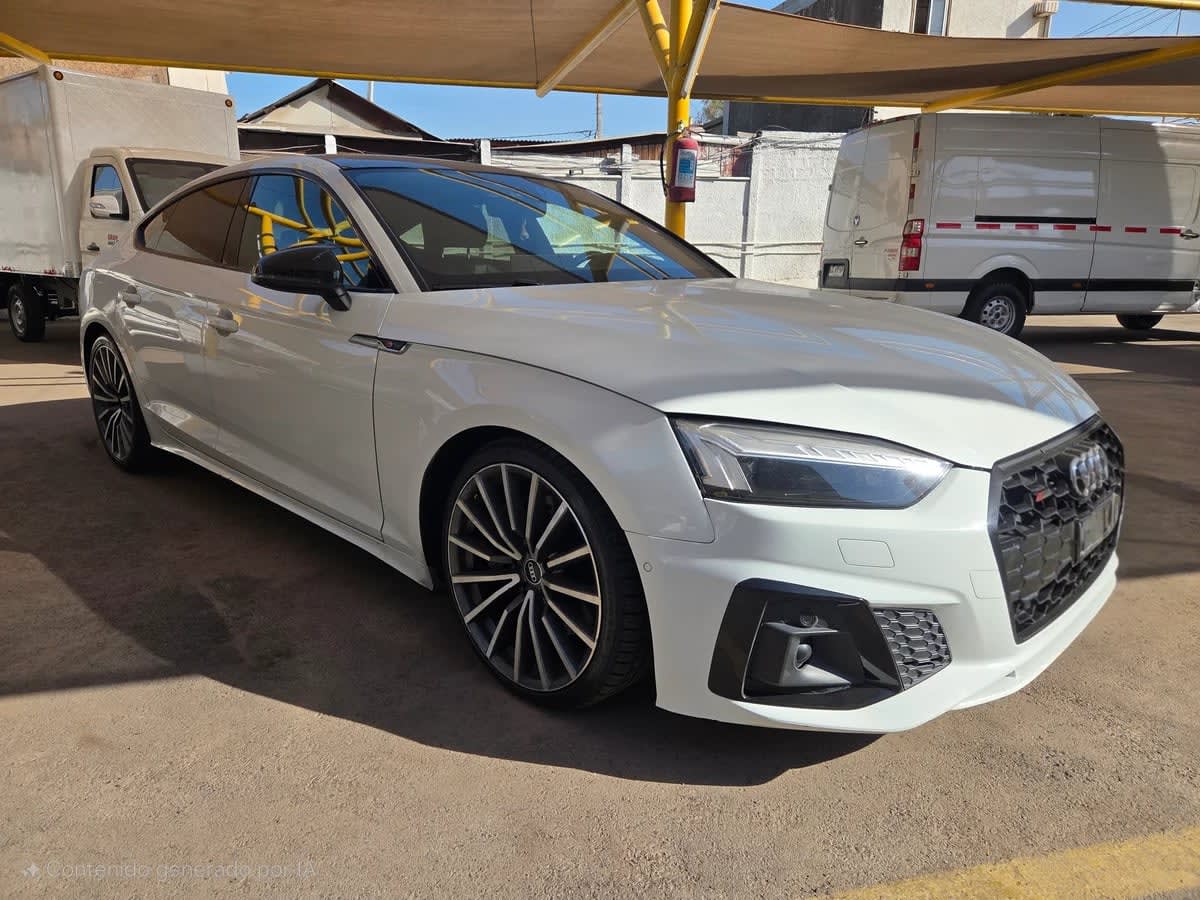 2022 Audi A5 2.0 Blanco - Imagen 1