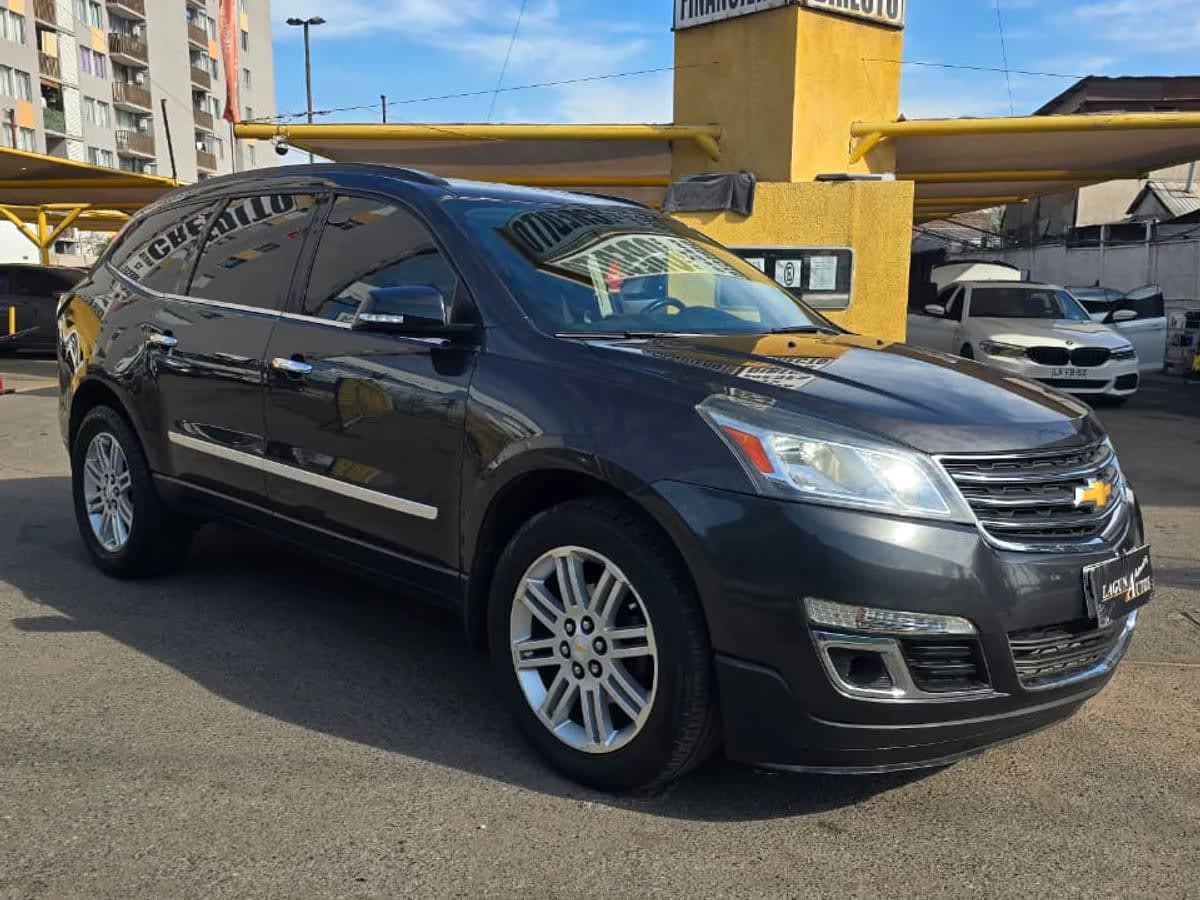 2015 Chevrolet Traverse 3.6L Gris - Imagen 1