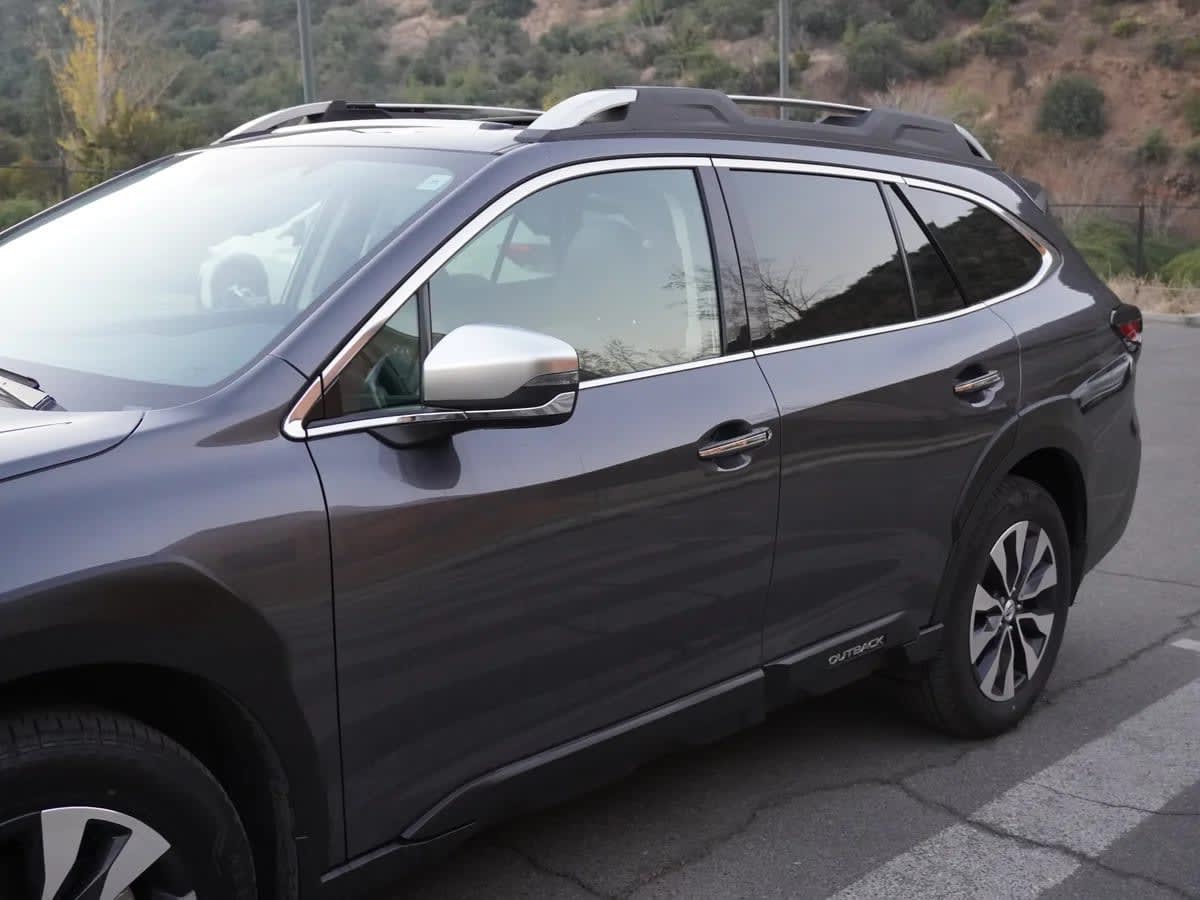 2024 Subaru Outback Touring Gris - Miniatura 9