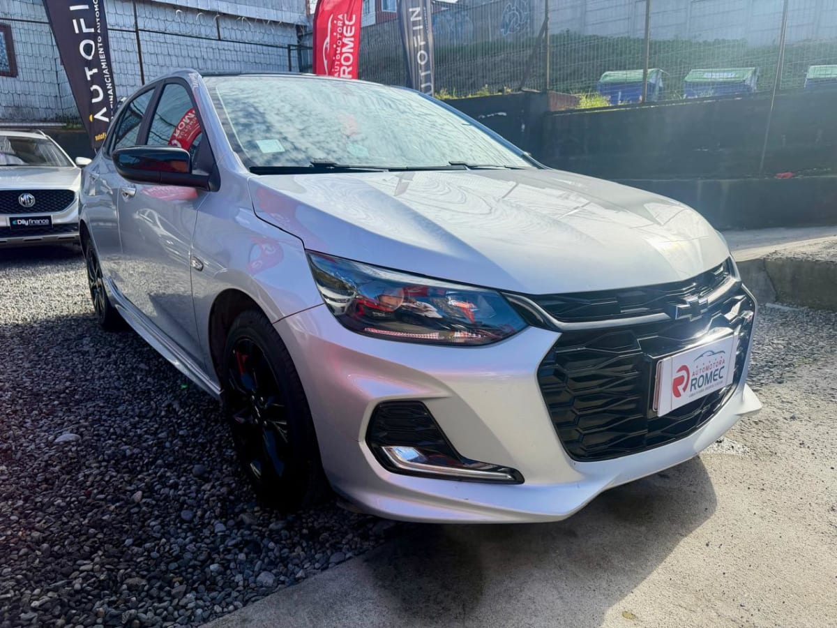 2023 Chevrolet Onix RS - Miniatura 3