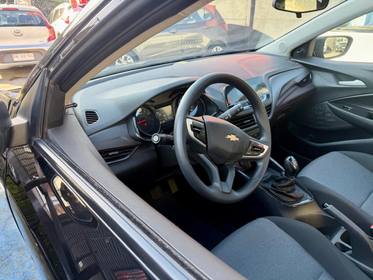 2024 Chevrolet Onix Sedan LS - Miniatura 7