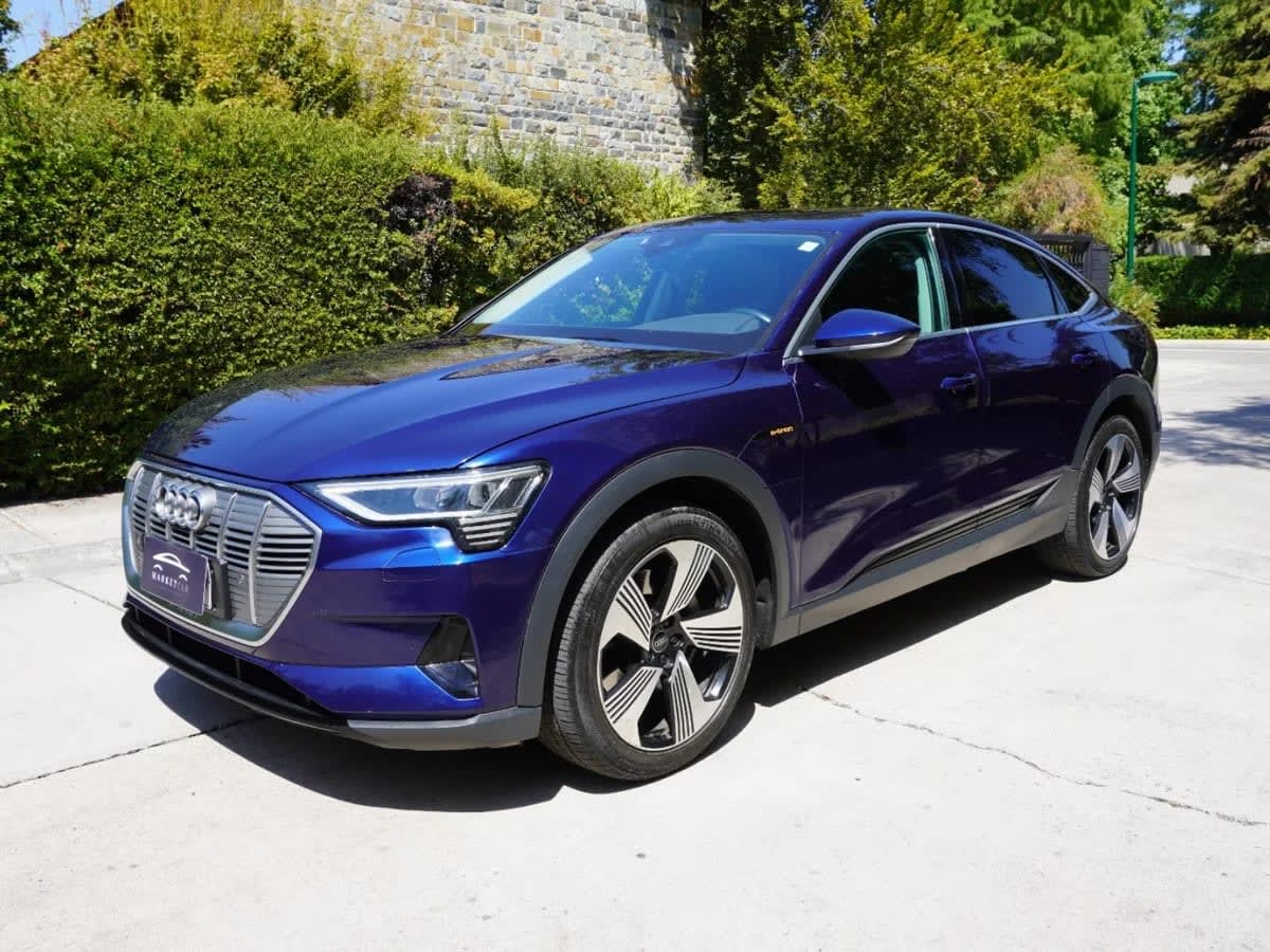 2022 Audi E-Tron Sportback Sportback Azul - Imagen 1