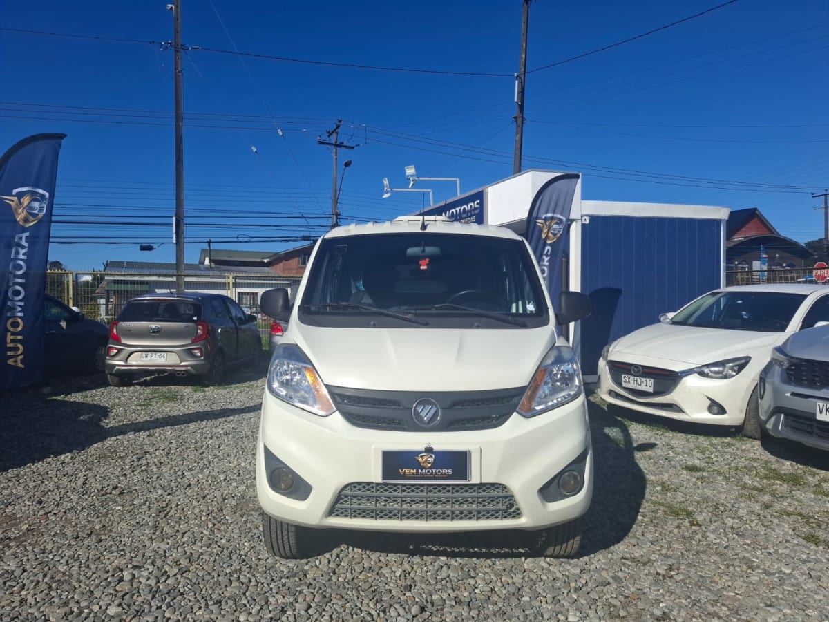 2022 Foton Midi Doble Cabina Blanco - Miniatura 2