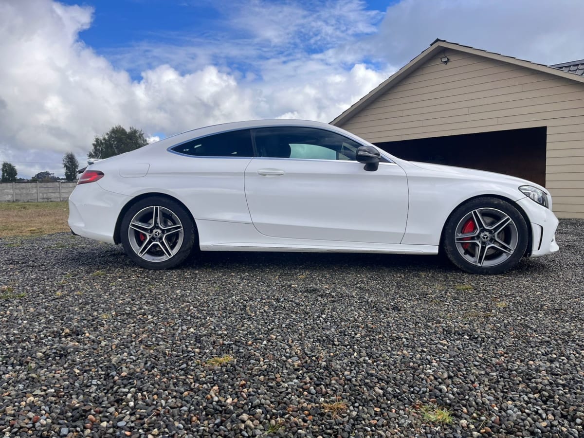 2019 Mercedes-Benz C300 Blanco - Miniatura 5