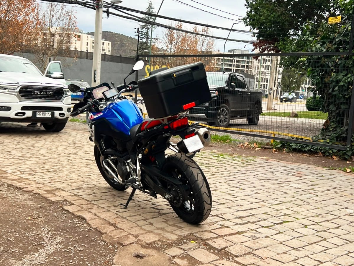 2025 BMW GS 800 II Blanco - Miniatura 6