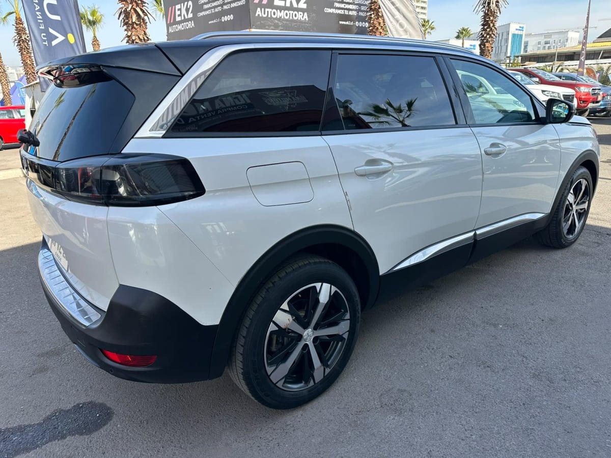 2022 Peugeot 5008 I30 - Miniatura 5