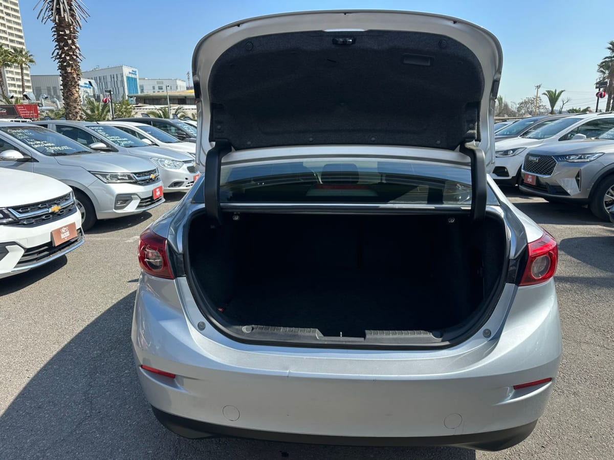2019 Mazda New 3 - Miniatura 6