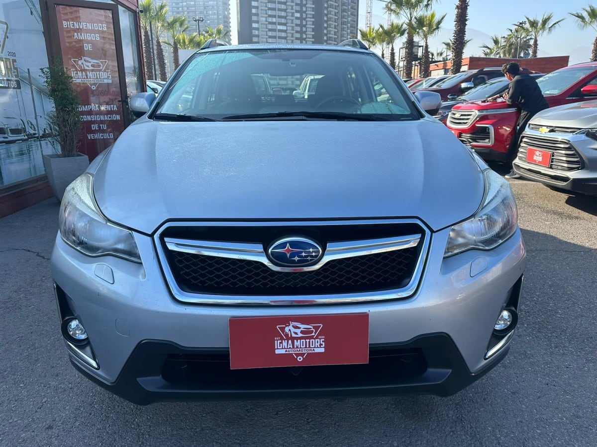2017 Subaru XV LTD - Imagen 1
