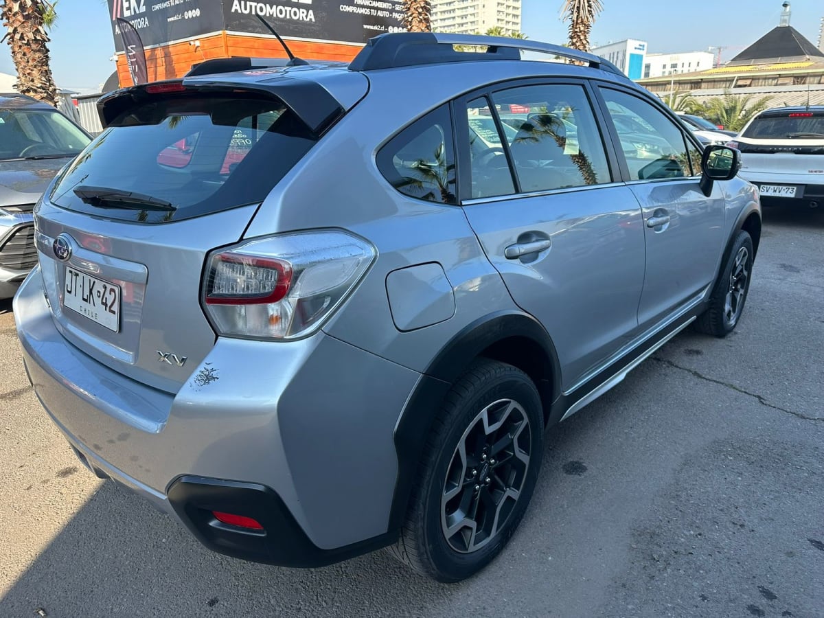 2017 Subaru XV LTD - Miniatura 3