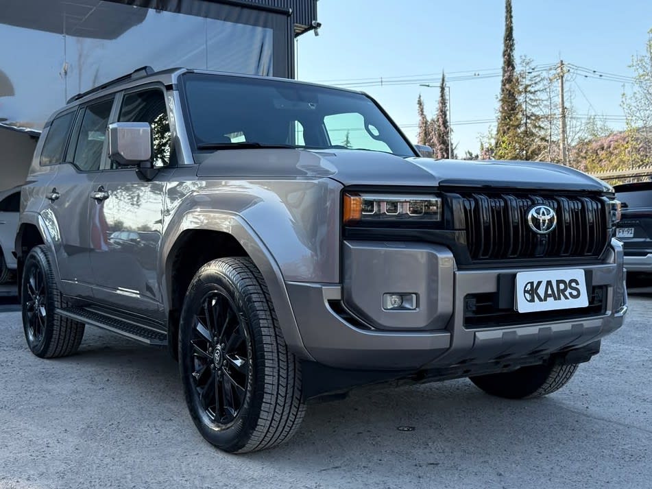 2025 Toyota Land Cruiser Prado Prado Gris - Miniatura 3